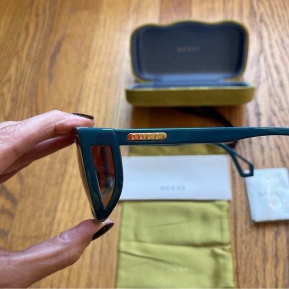 NEW Gucci 57mm Square Shiny Teal Sunglasses GG0468S 100% UV Protection NWT main image 6